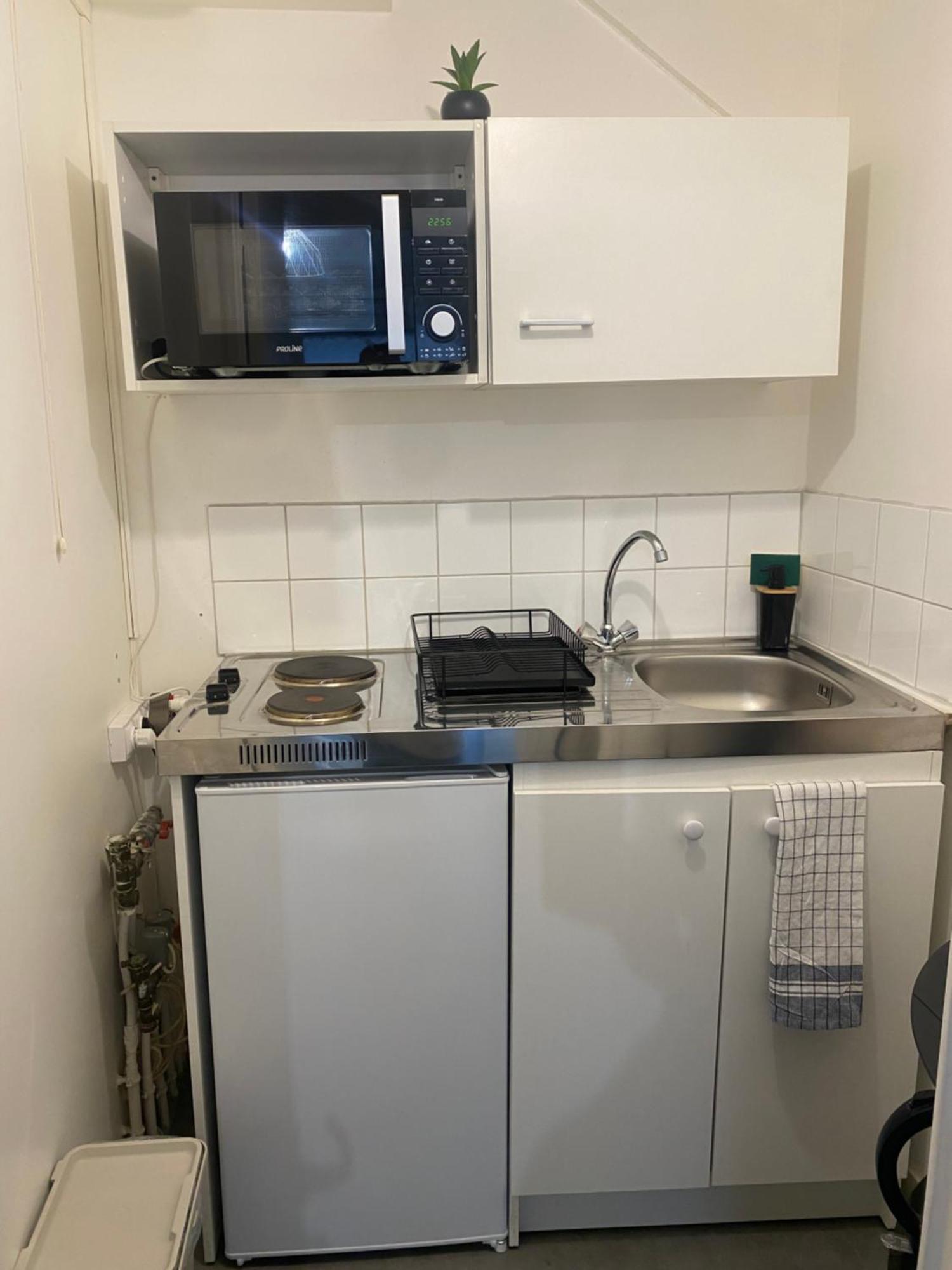 Chambre Privee Sdb Kitchenette Proche De Paris 생투앙 외부 사진